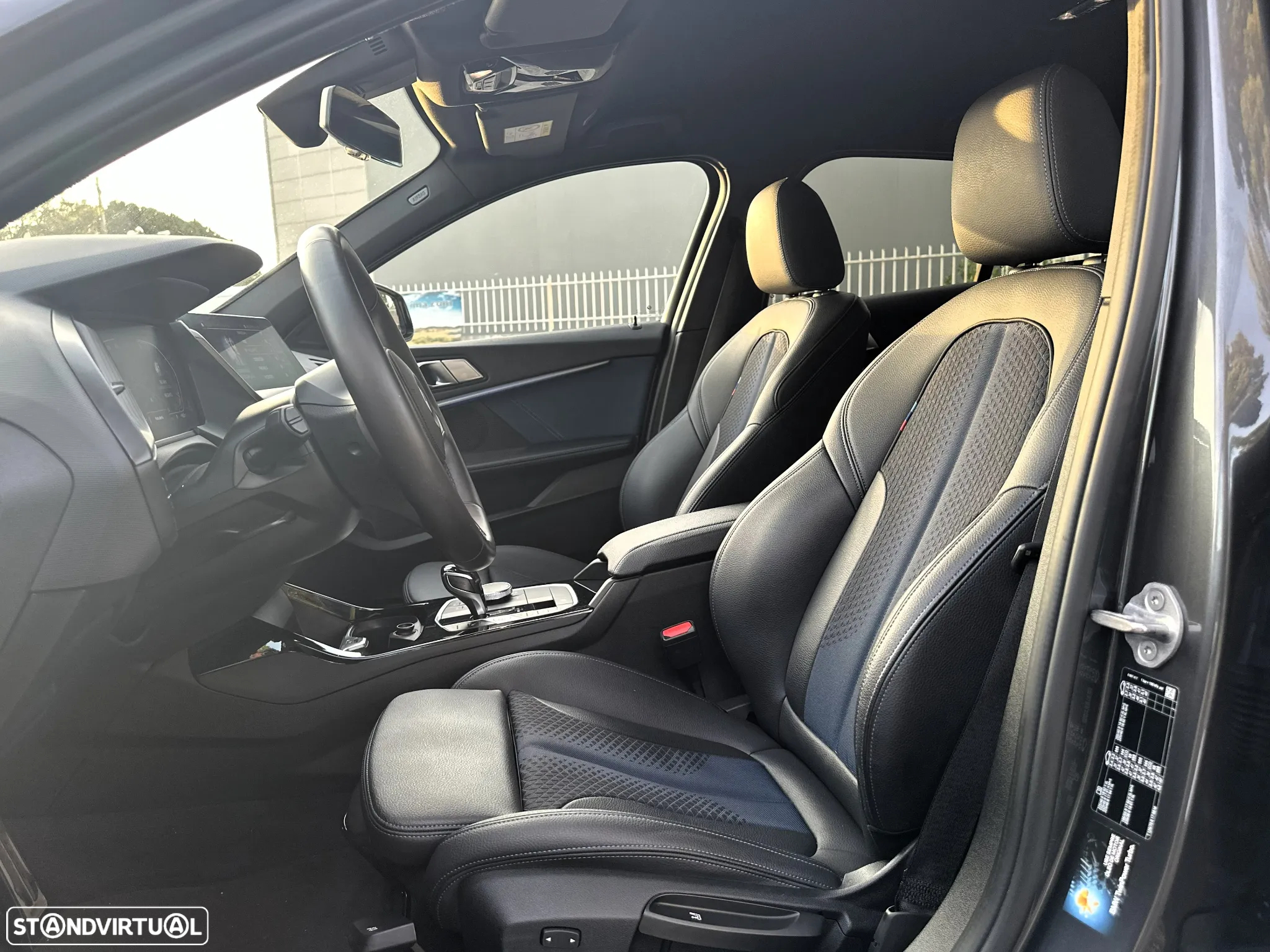 BMW 116 d Pack M Auto - 25