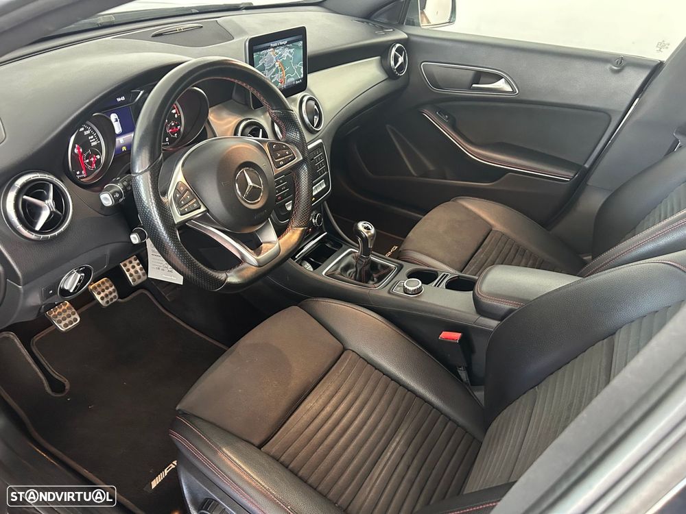 Mercedes-Benz CLA 200 d Shooting Brake AMG Line - 11