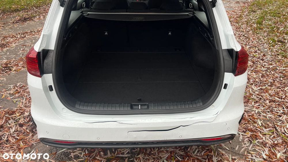 Kia Ceed 1.6 CRDi Vision - 14