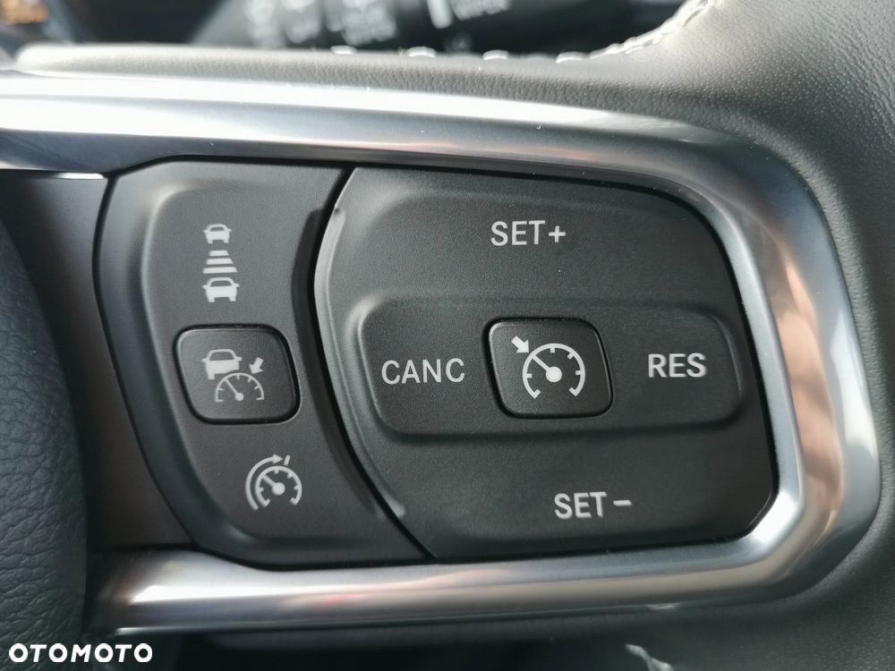 Jeep Wrangler - 25
