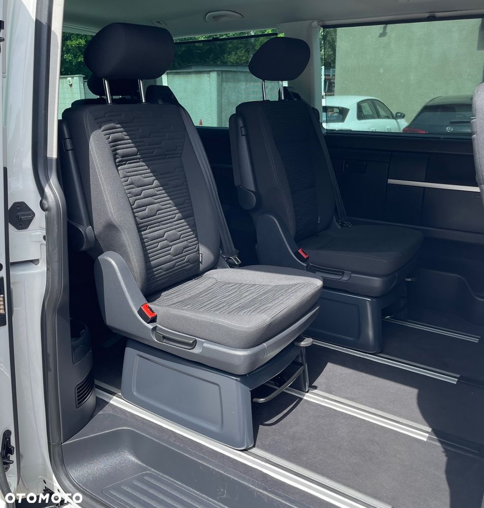 Volkswagen Multivan 2.0 TDI L1 Highline DSG - 25