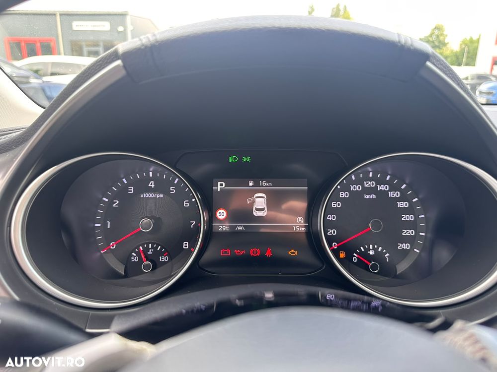 Kia XCeed 1.6 T-GDI 7DCT City - 8