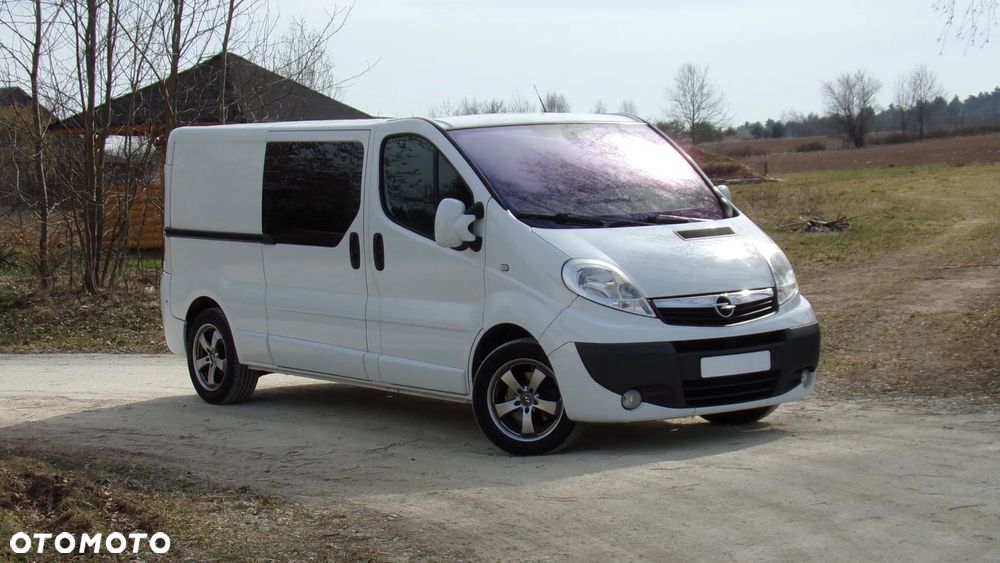 Opel VIVARO 2.5 150KM * L2H1 * KLIMA * SERWIS * DUBEL KABINA * ZADBANY ! - 10