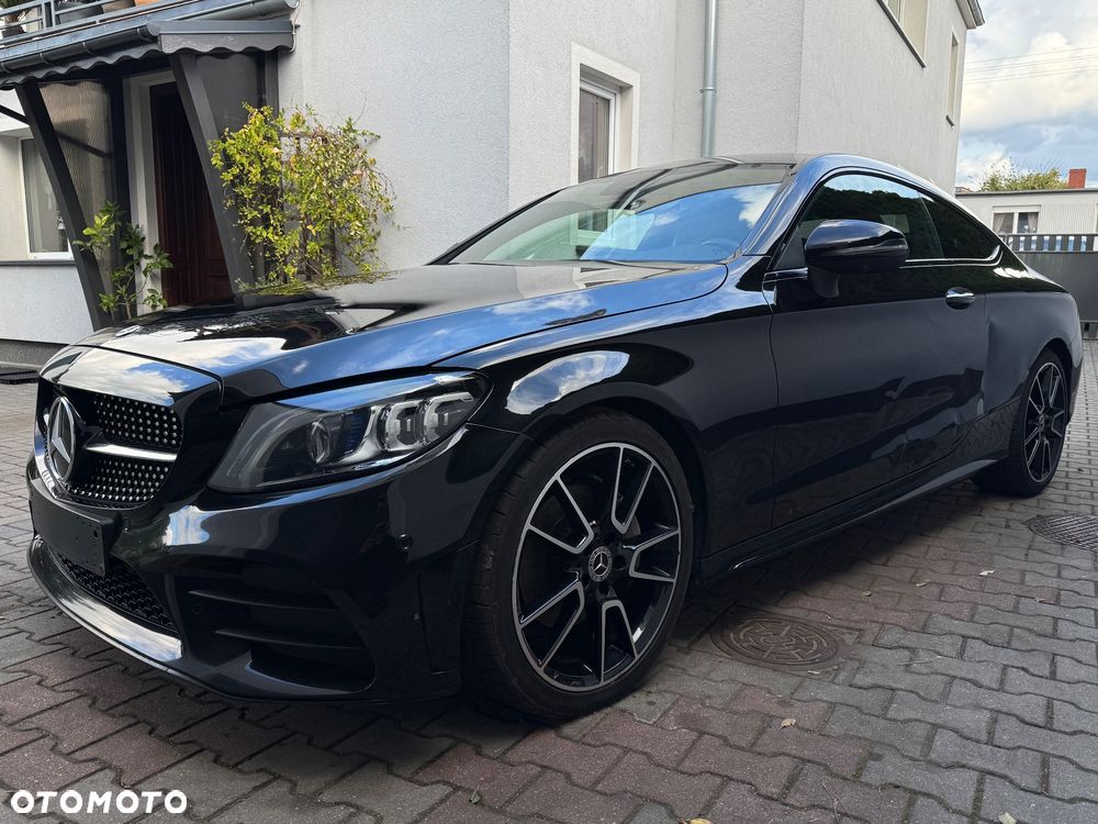 Mercedes-Benz C-Class 2019 photo 4
