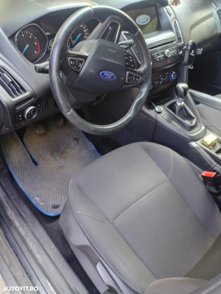 Ford Focus 1.5 TDCi Titanium - 1