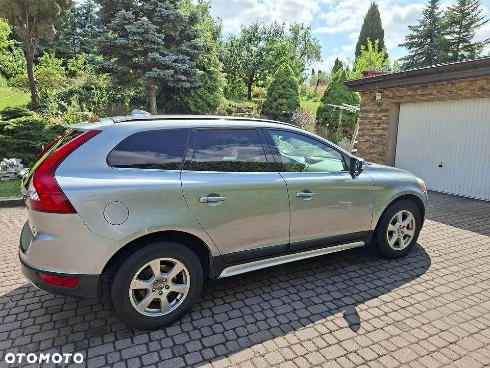 Volvo XC 60 D5 AWD - 8