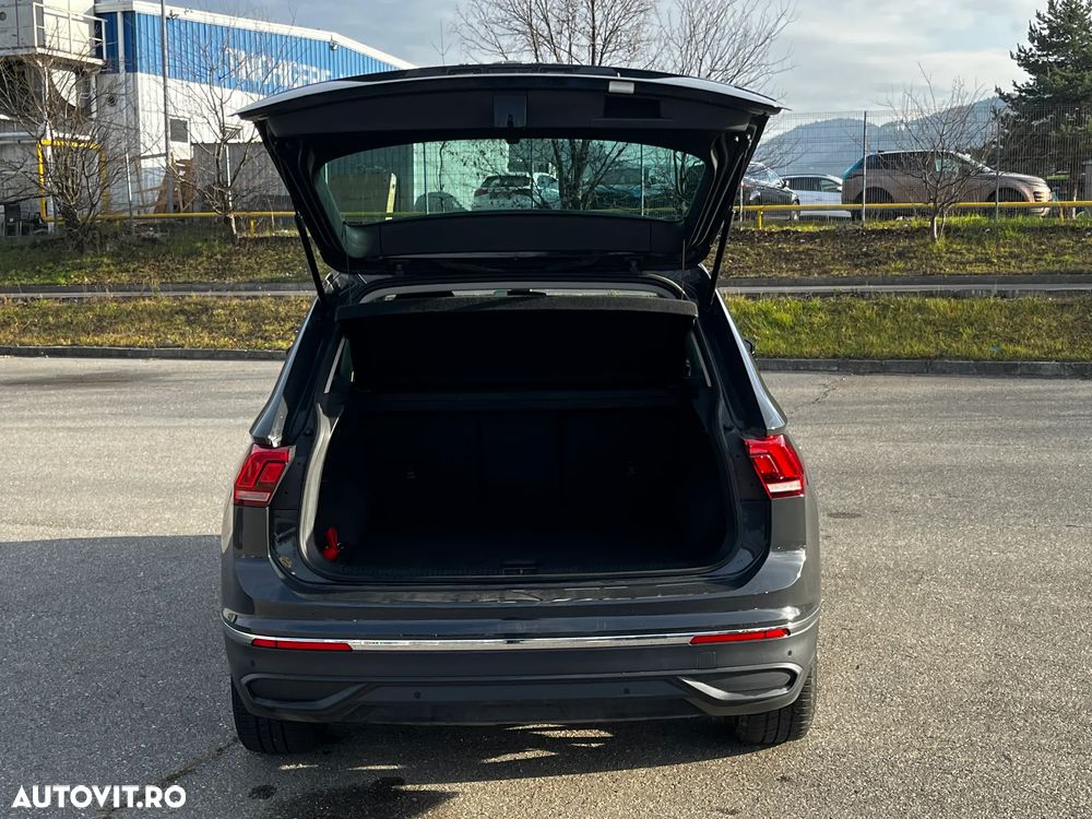 Volkswagen Tiguan - 26