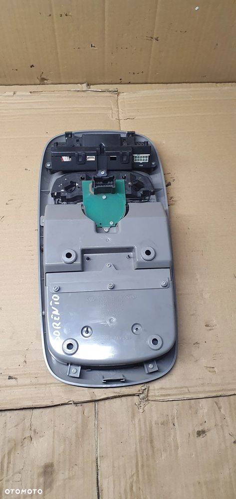 Lampka podsufitki oświetlenie kabiny Kia Sorento I 940A0-3E010 - 7