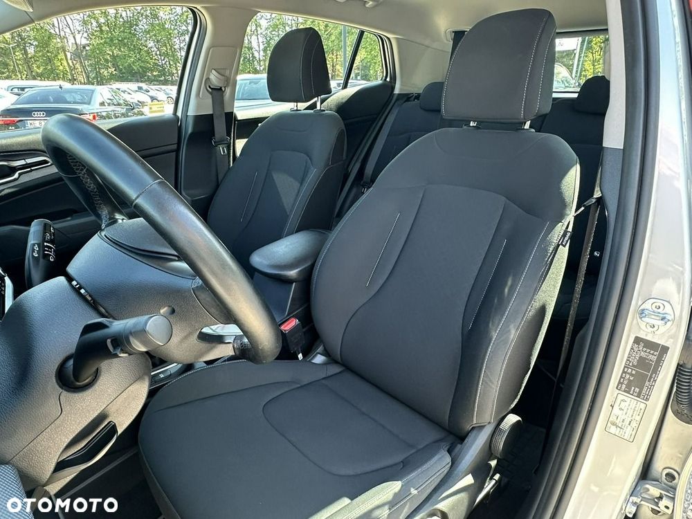 Kia Sportage - 13