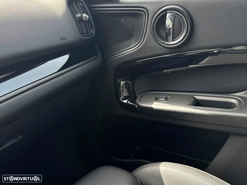 MINI Countryman Cooper SE ALL4 Auto - 14