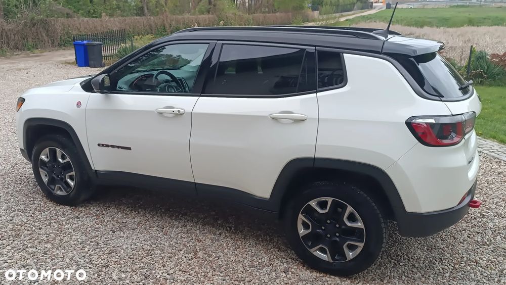 Jeep Compass - 10