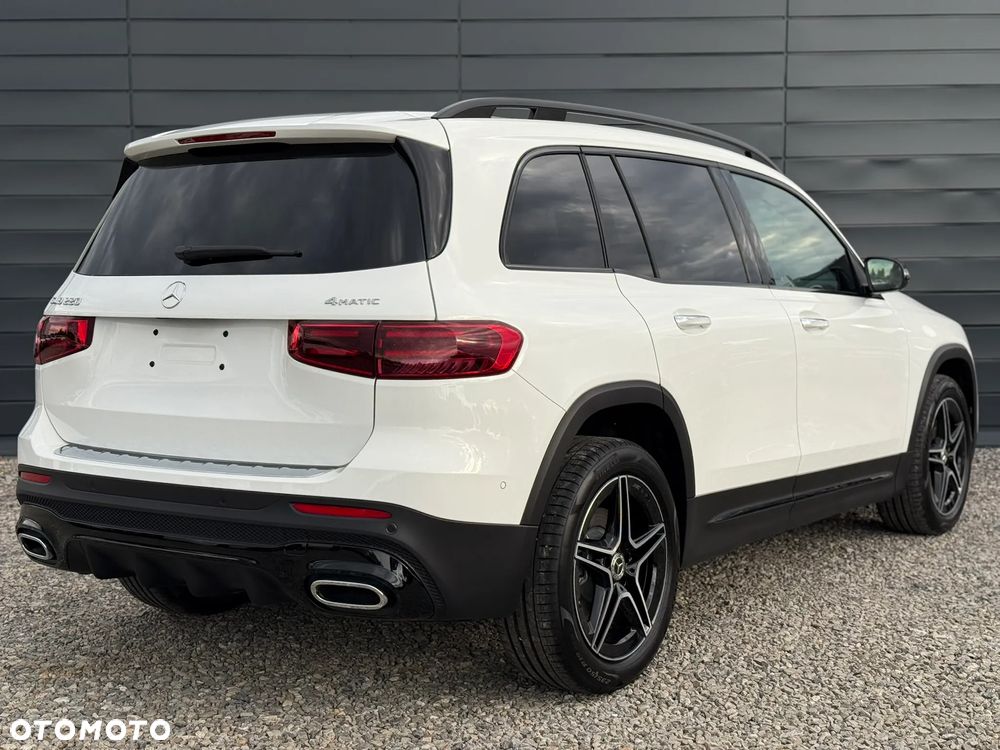 Mercedes-Benz GLB 220 mHEV 4-Matic AMG Line 8G-DCT - 7