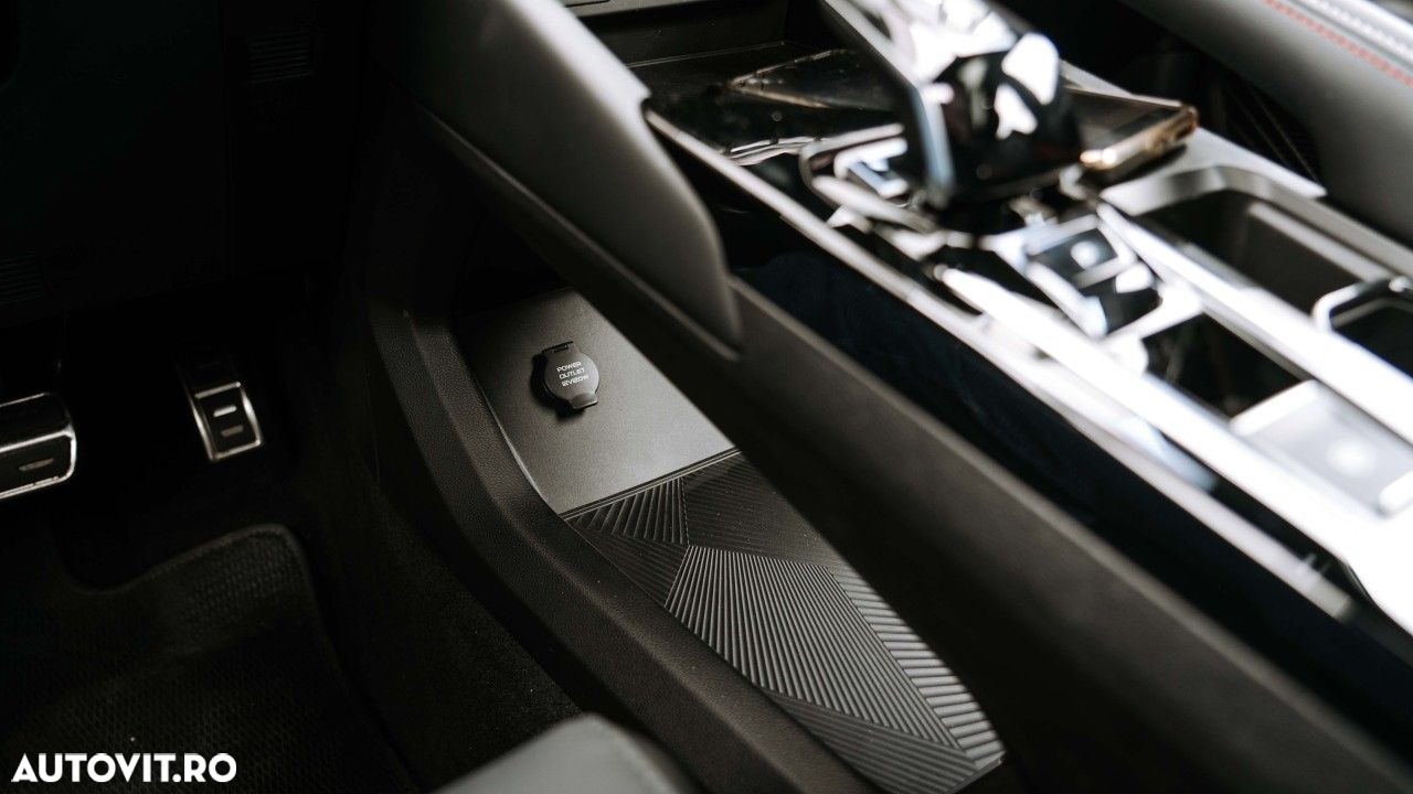 Geely Coolray - 36