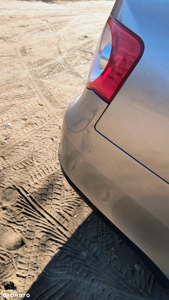 Volkswagen Jetta 1.6 Trendline - 3