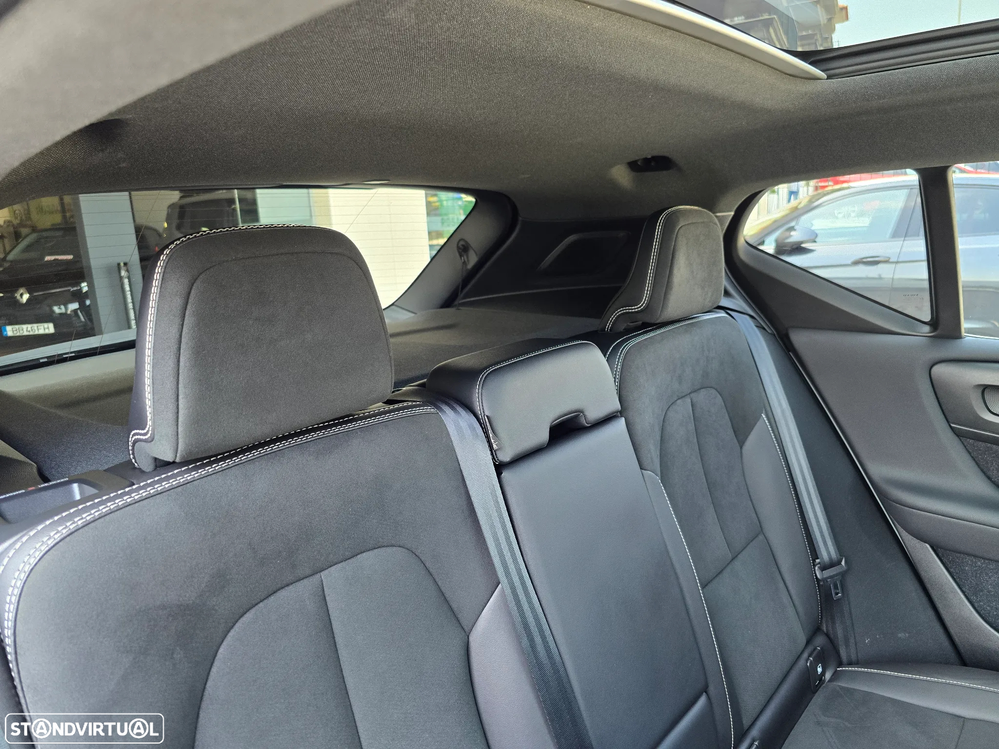 Volvo XC 40 1.5 T5 PHEV R-Design - 33