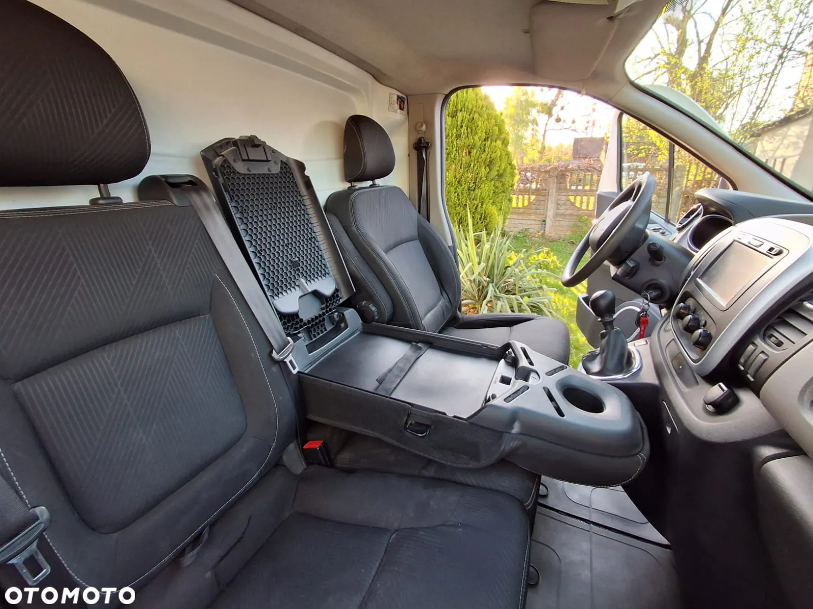 Renault Trafic Long - 16