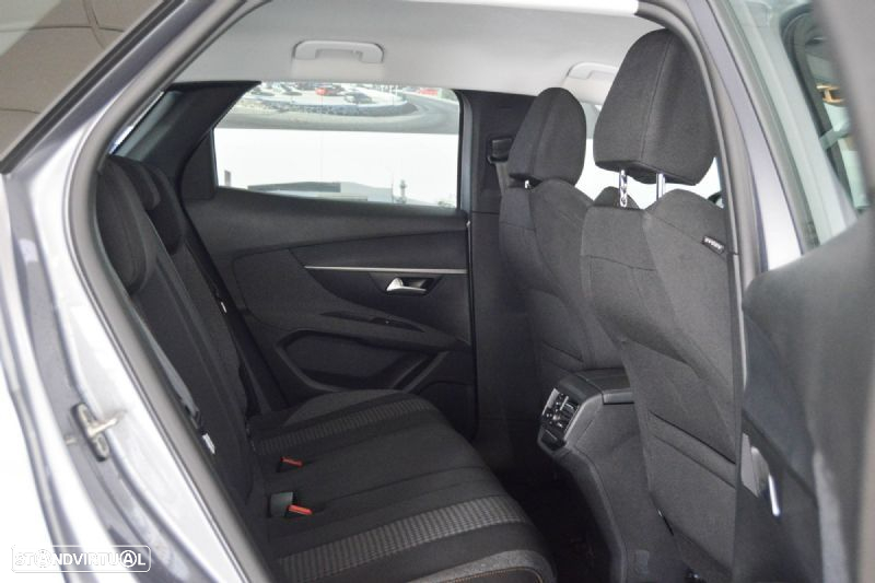 Peugeot 3008 1.5 BlueHDi Active Pack - 51