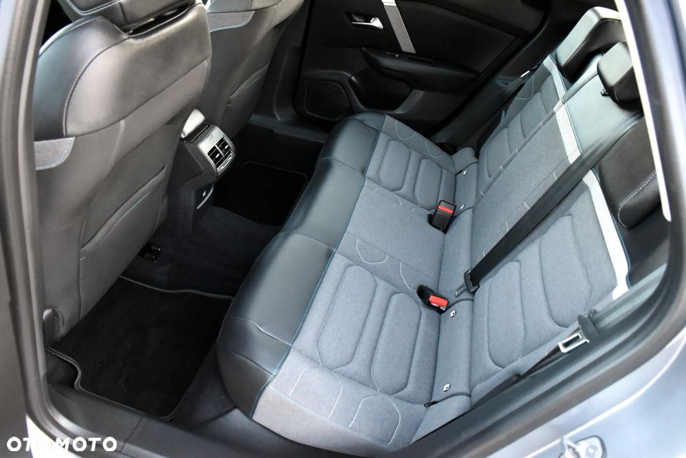 Citroën C4 BlueHDi 130 Stop&Start EAT8 FEEL PACK - 8