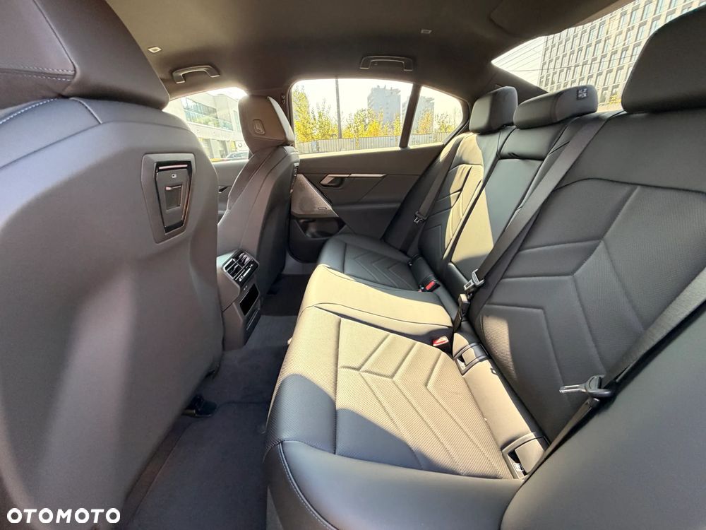 BMW Seria 5 530e xDrive PHEV - 8