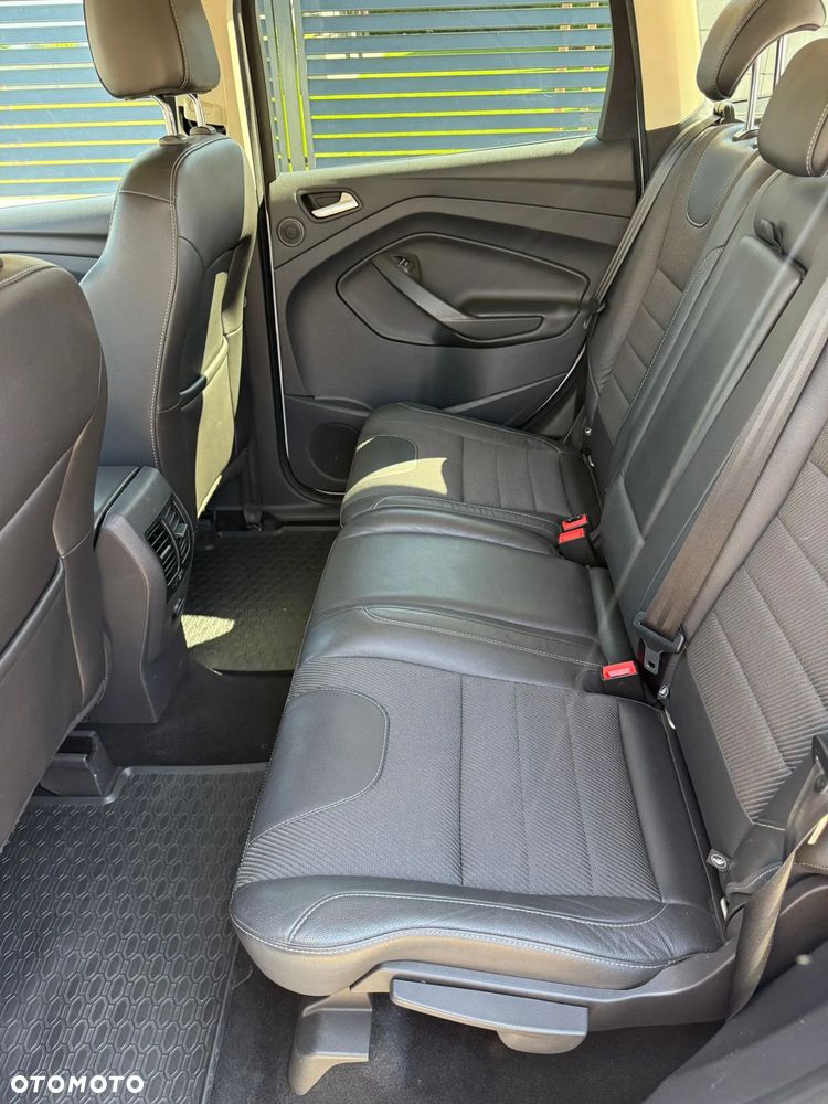 Ford Kuga 2.0 TDCi AWD ST-Line - 11