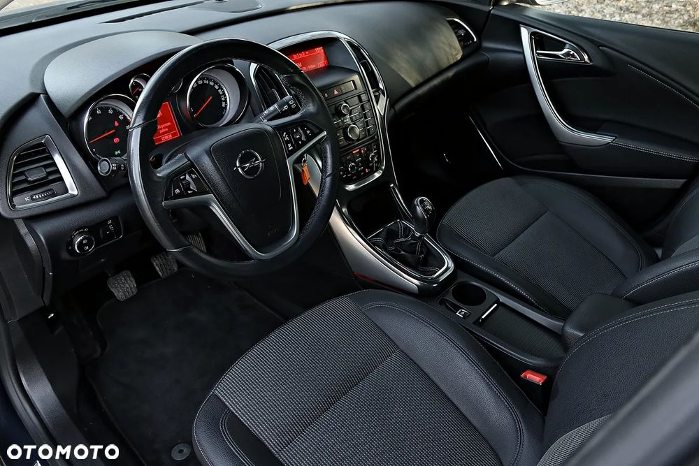 Opel Astra 1.6 Turbo - 6