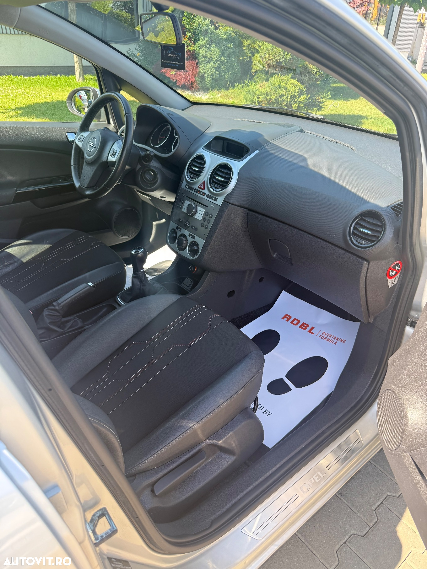 Opel Corsa 1.2i Cosmo - 12