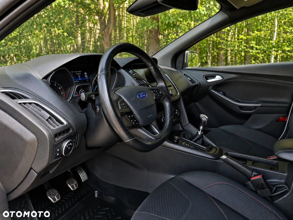 Ford Focus 1.5 EcoBoost ST-Line Black ASS - 6