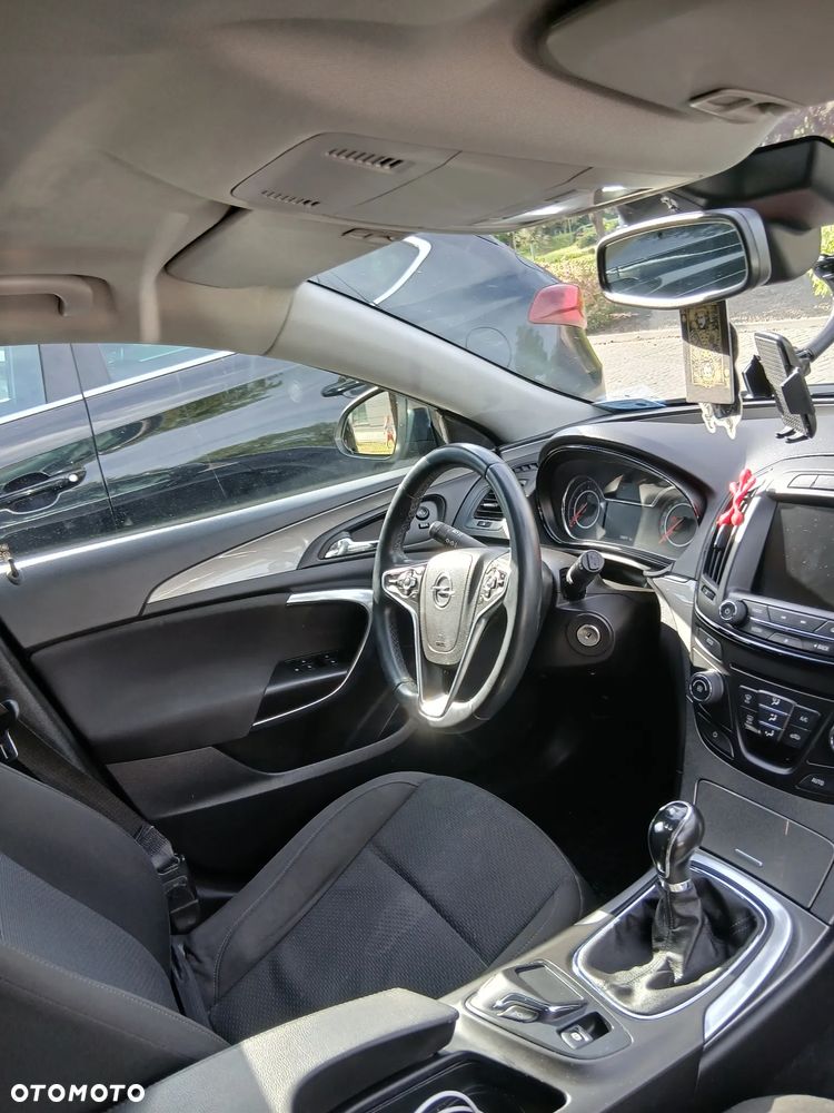 Opel Insignia - 17