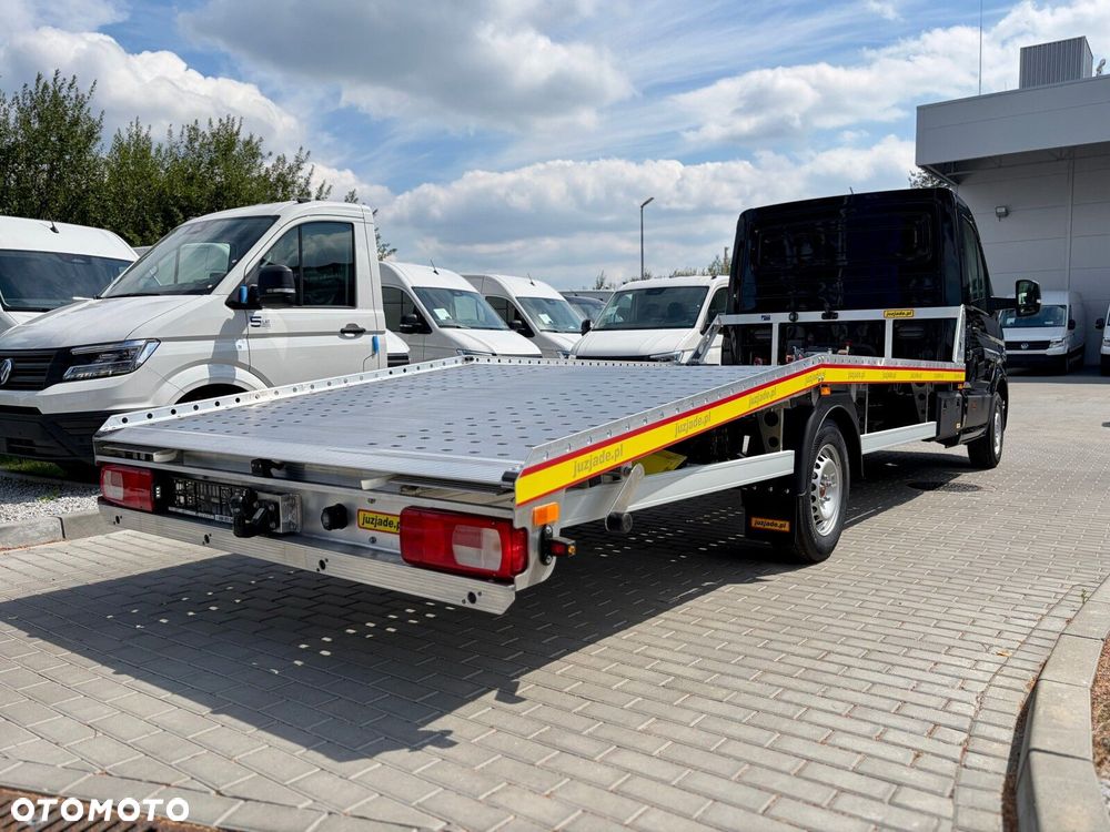 Volkswagen Crafter 35 Podwozie z pojedynczą kabiną silnik: 2,0 l EU6 SCR 177 KM / skrzynia biegów: Przedni napęd manualna 6-biegowa rozstaw osi: 4490 mm - 9