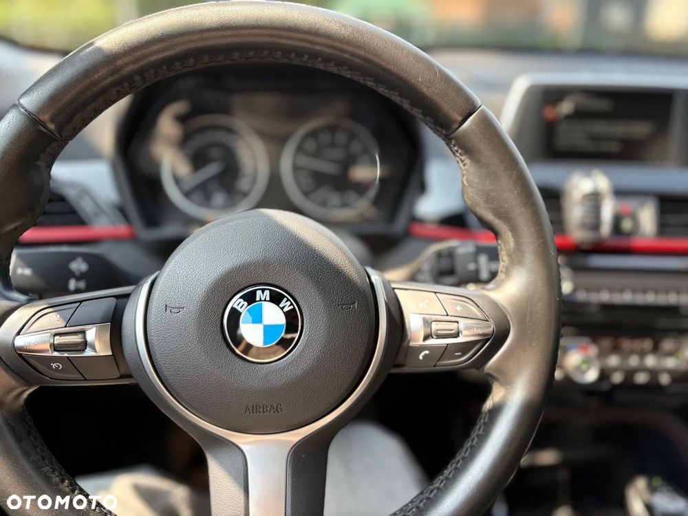 BMW X1 xDrive20i Sport Line - 8