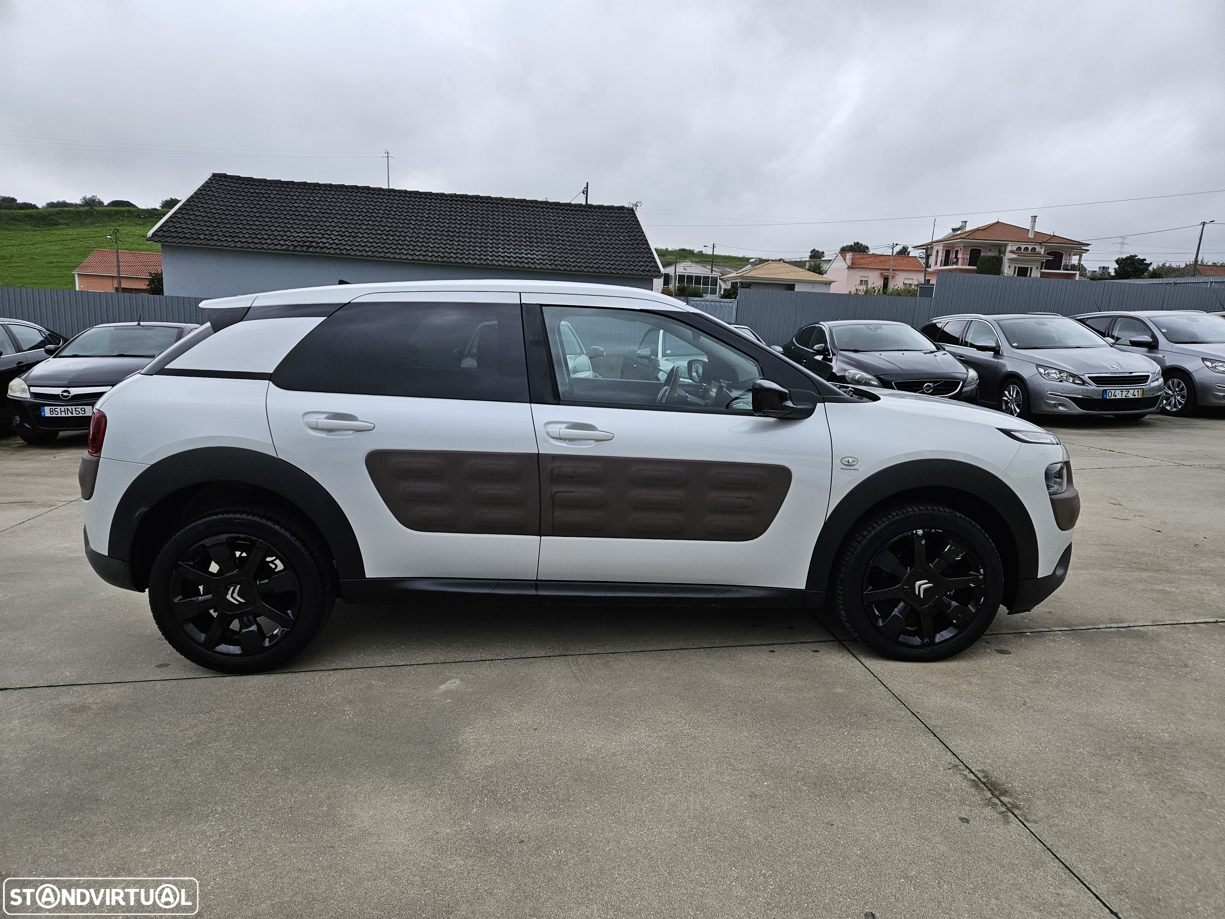 Citroën C4 Cactus 1.6 BlueHDi Shine Ed.Moonlight - 4