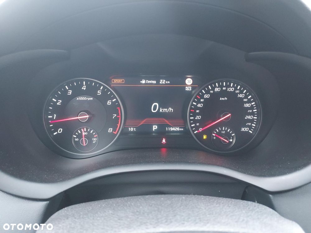 Kia Stinger 17-20 - 14