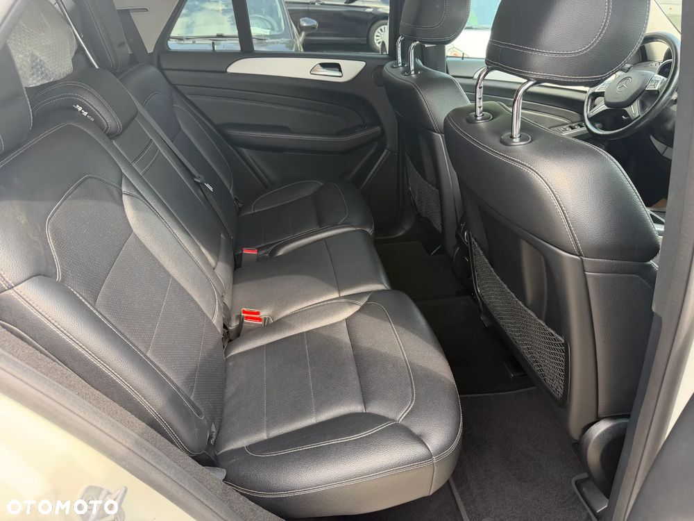 Mercedes-Benz ML 350 BlueTEC 4-Matic - 13