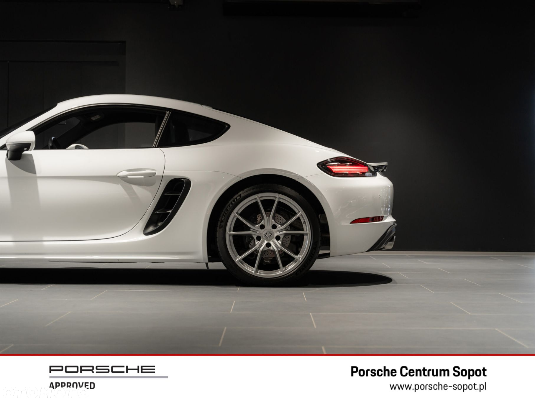 Porsche 718 Cayman GPF PDK - 9