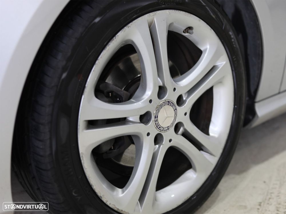 Mercedes-Benz A 180 d Urban - 8