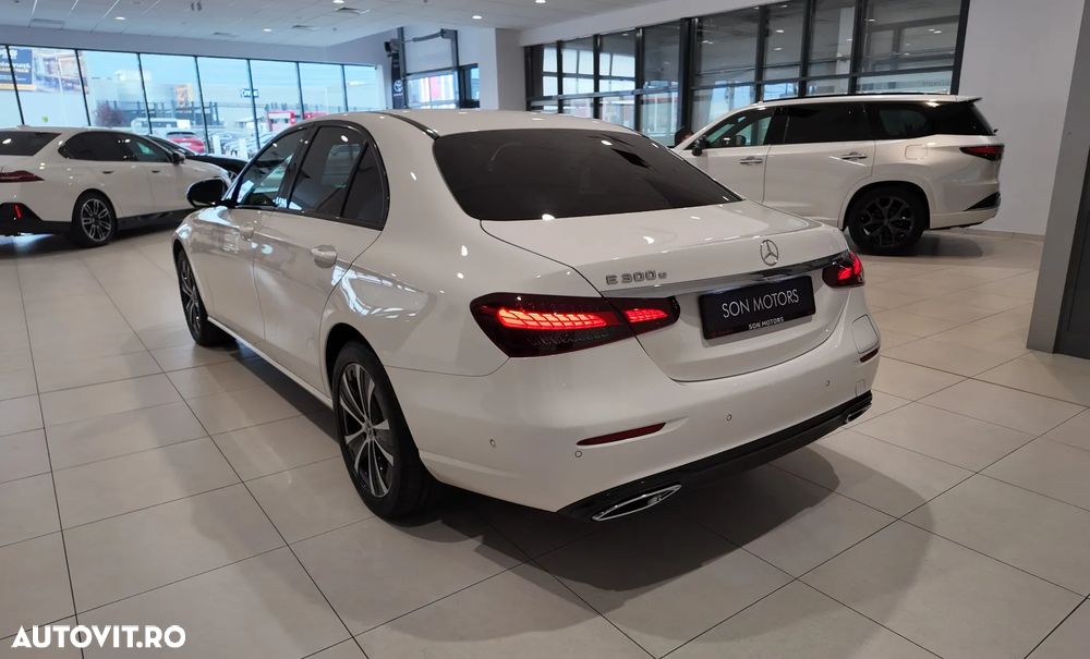 Mercedes-Benz E 300e 9G-TRONIC Edition AVANTGARDE - 5