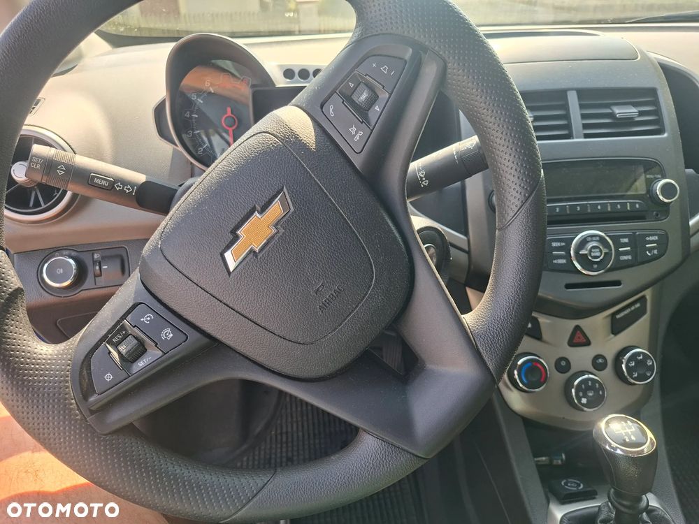Chevrolet Aveo 1.2 LT - 4