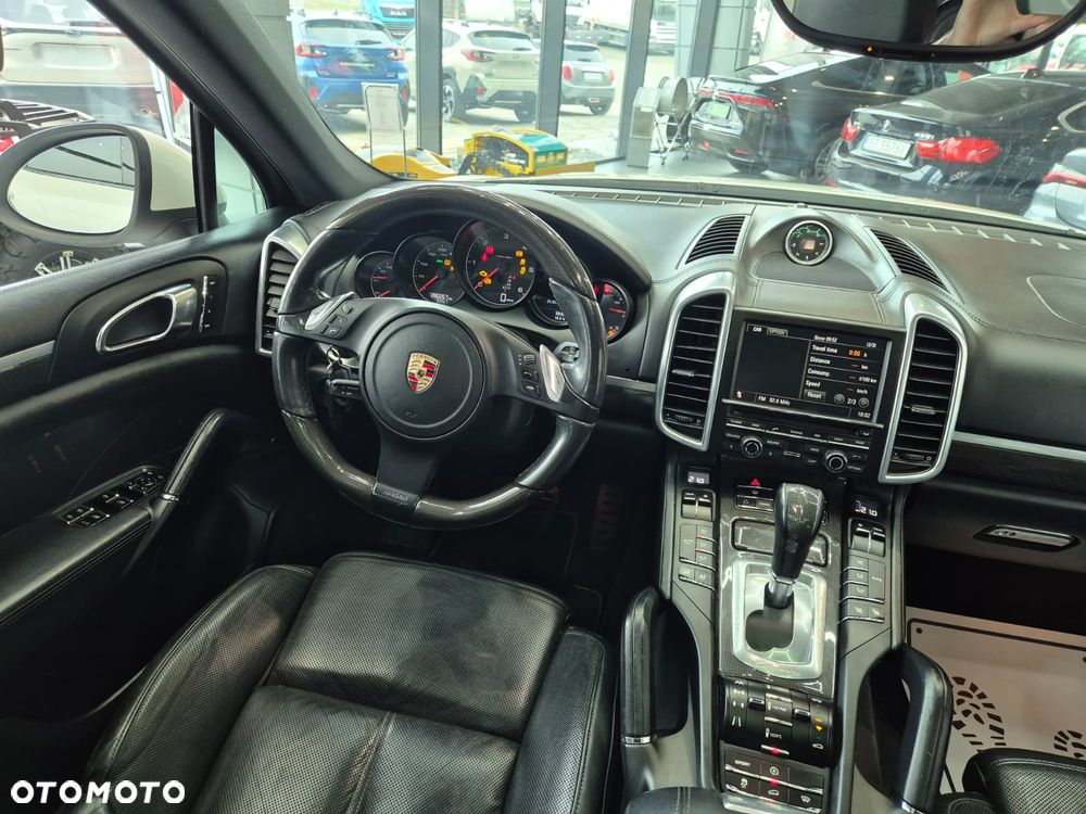 Porsche Cayenne - 18