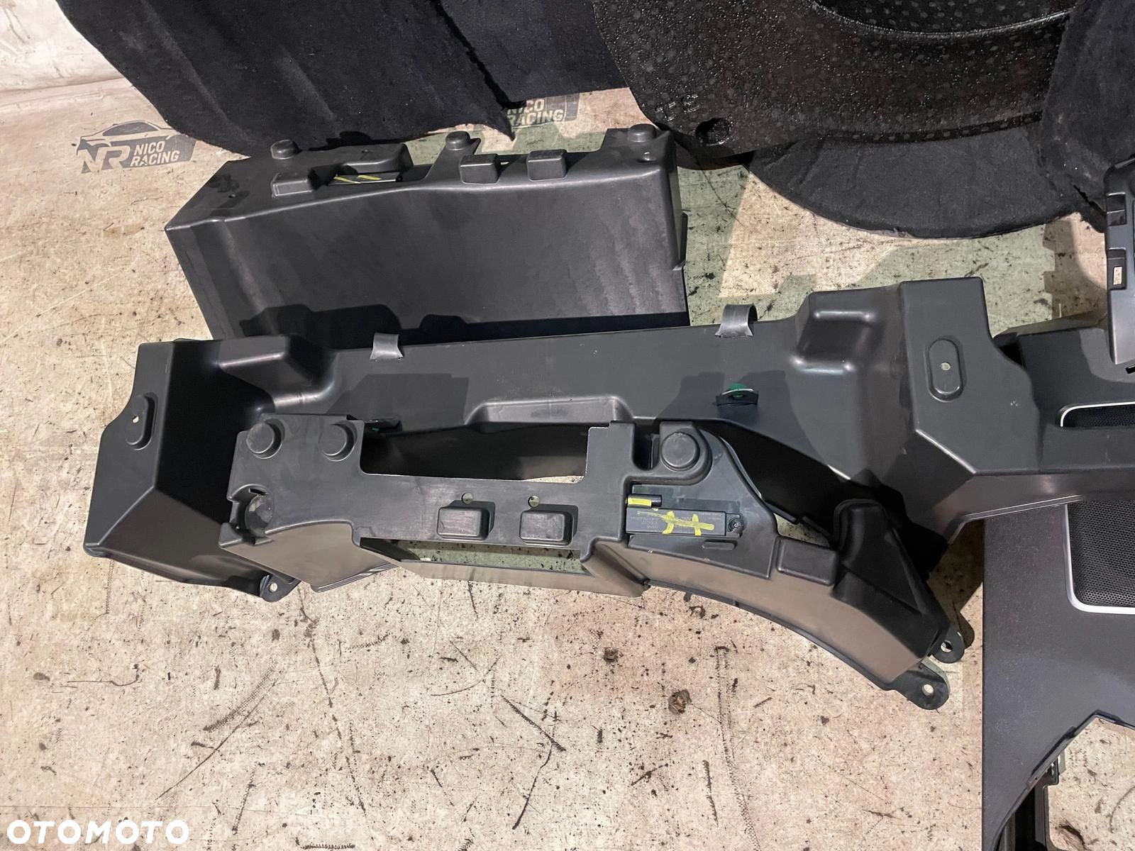 WNĘTRZE BAGAŻNIKA TAPICERKA PLASTIKI BAGAŻNIK RANGE ROVER SPORT L494 - 6