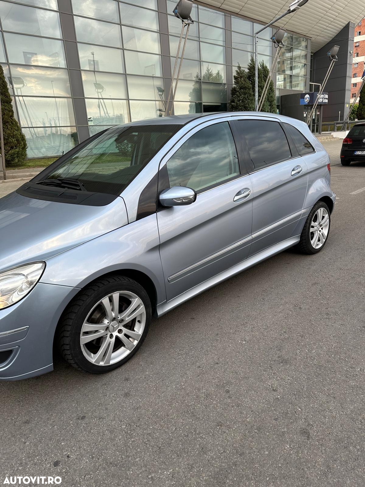 Mercedes-Benz B 180 CDI - 2