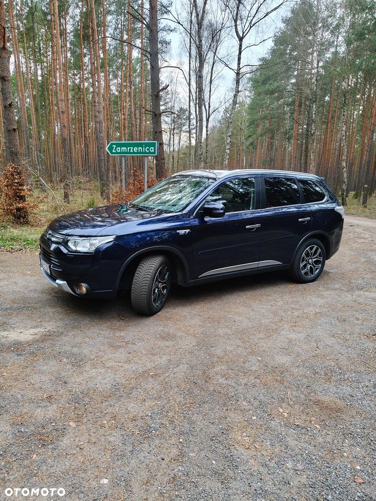 Mitsubishi Outlander - 18