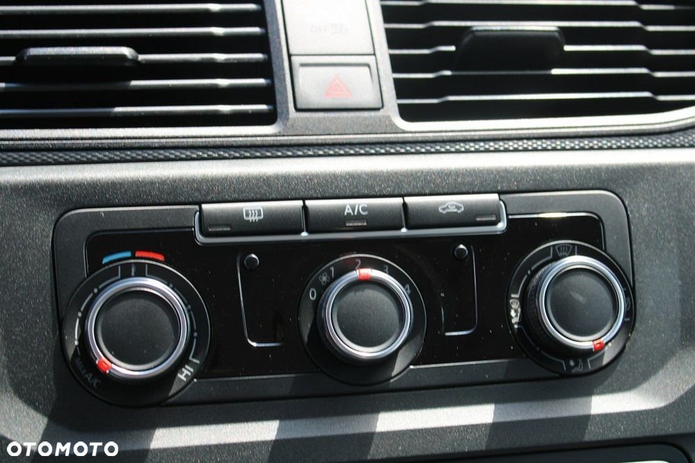 Volkswagen Caddy - 23