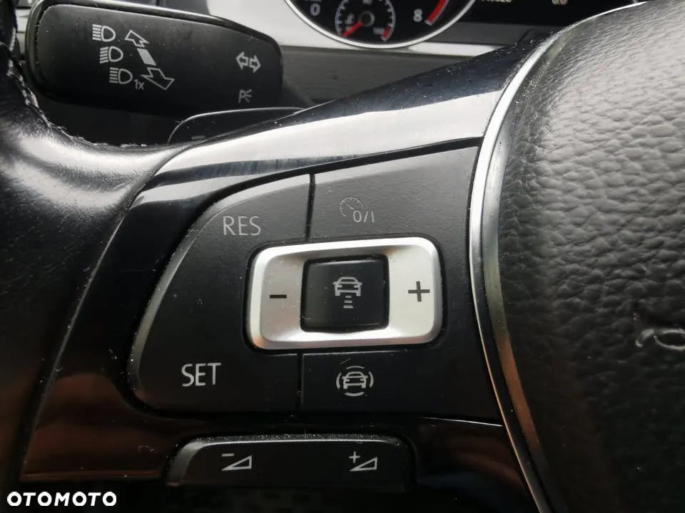 Volkswagen Golf VII 1.5 TSI BMT Evo Comfortline DSG - 9