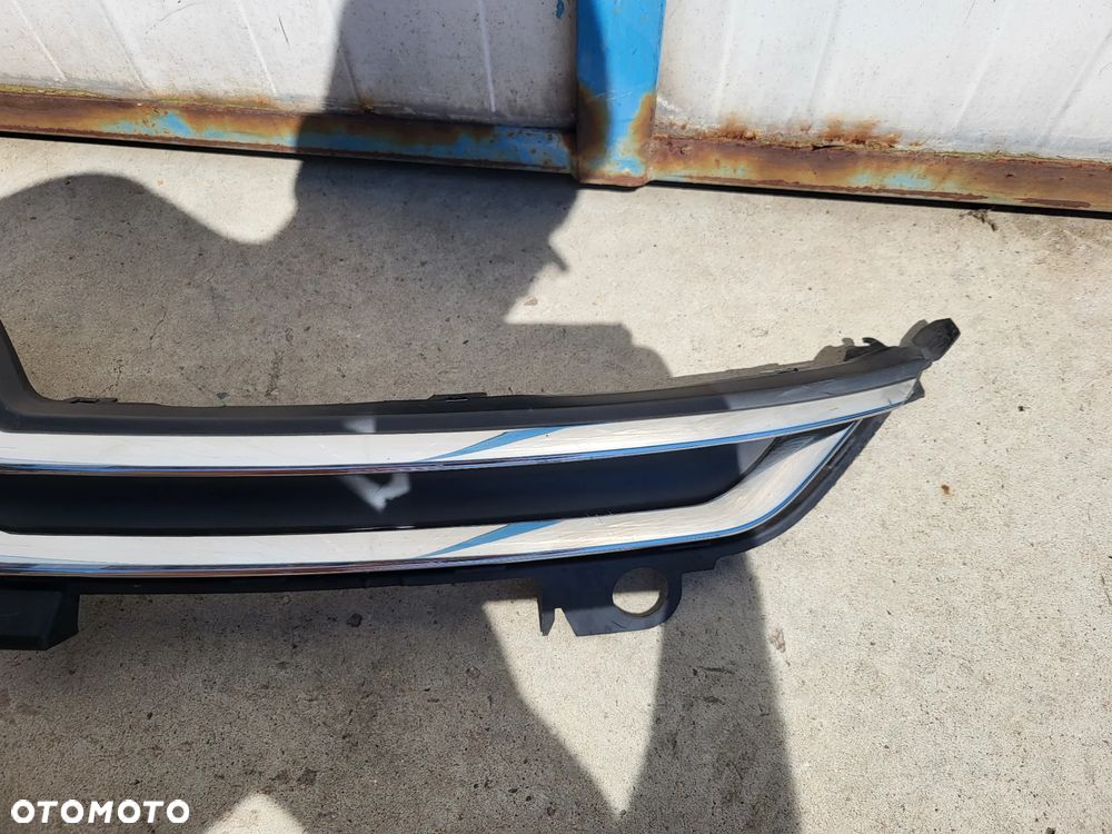 Grill atrapa zderzaka przód Citroen C4 Picasso II - 5