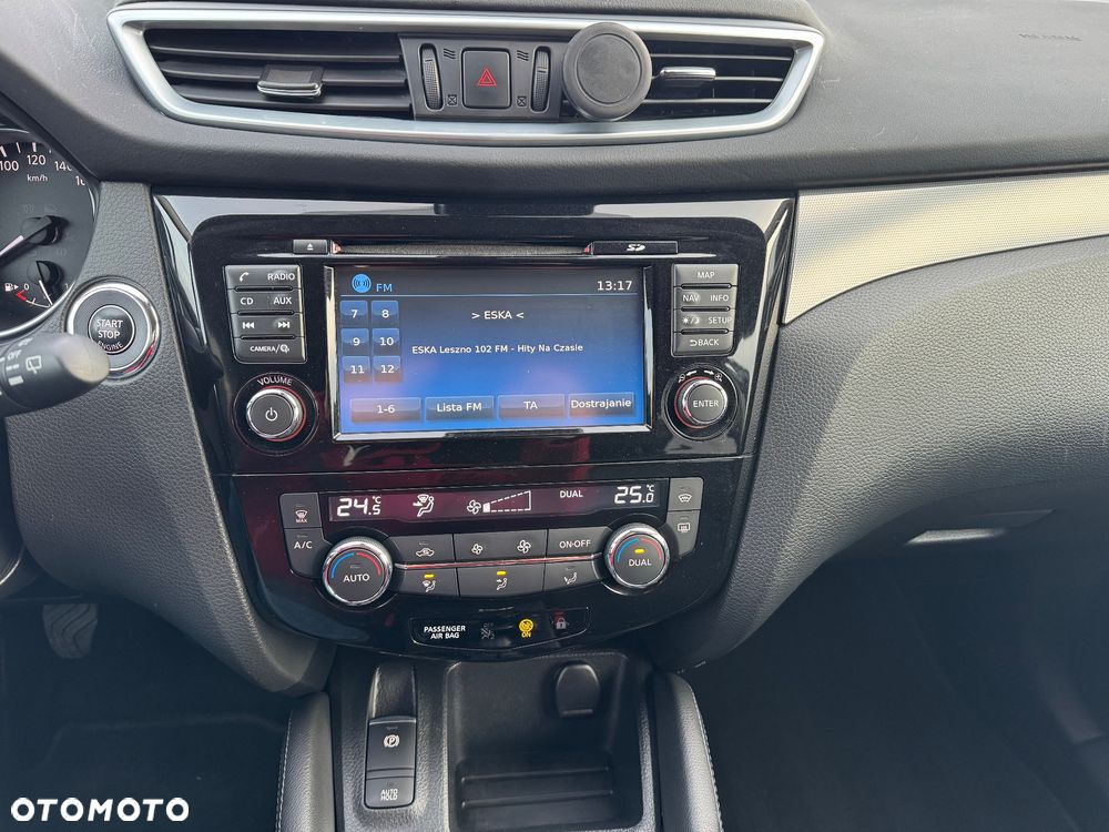 Nissan Qashqai 1.6 DCi TEKNA+ - 24