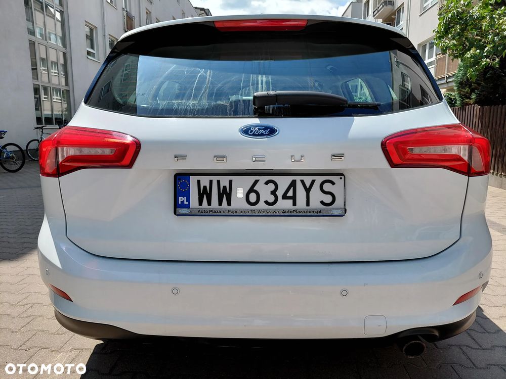Ford Focus 1.5 EcoBoost Titanium ASS - 6