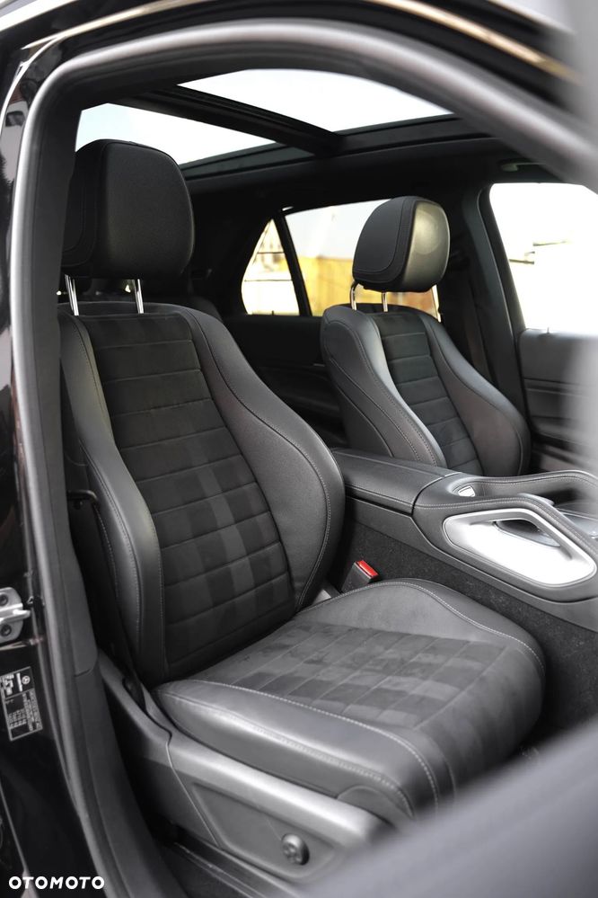 Mercedes-Benz GLE - 22