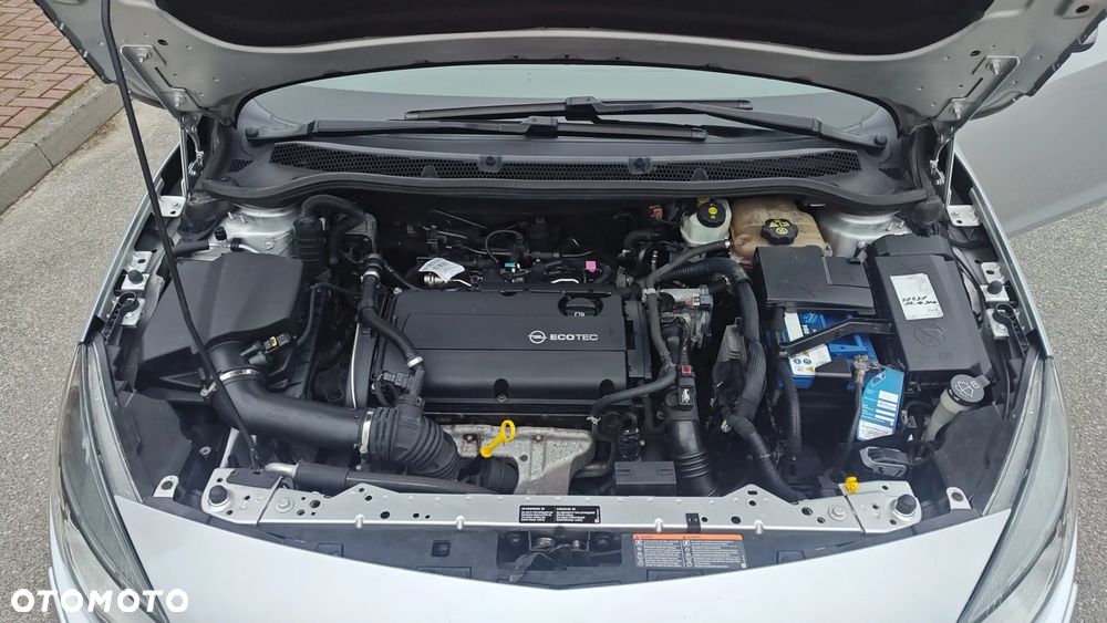 Opel Astra 1.6 Turbo Innovation - 5