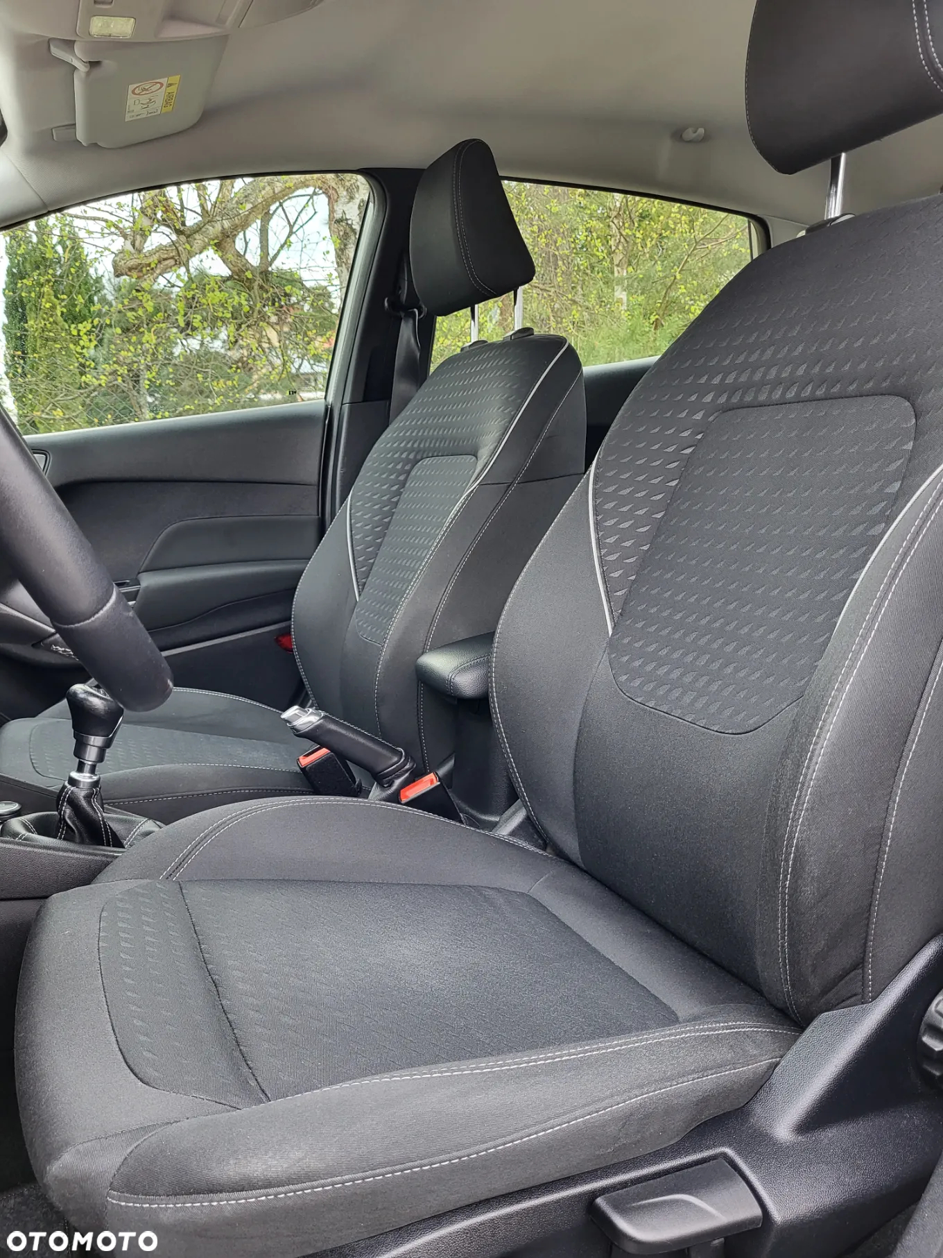 Ford Fiesta 1.5 TDCi S&S TITANIUM - 22
