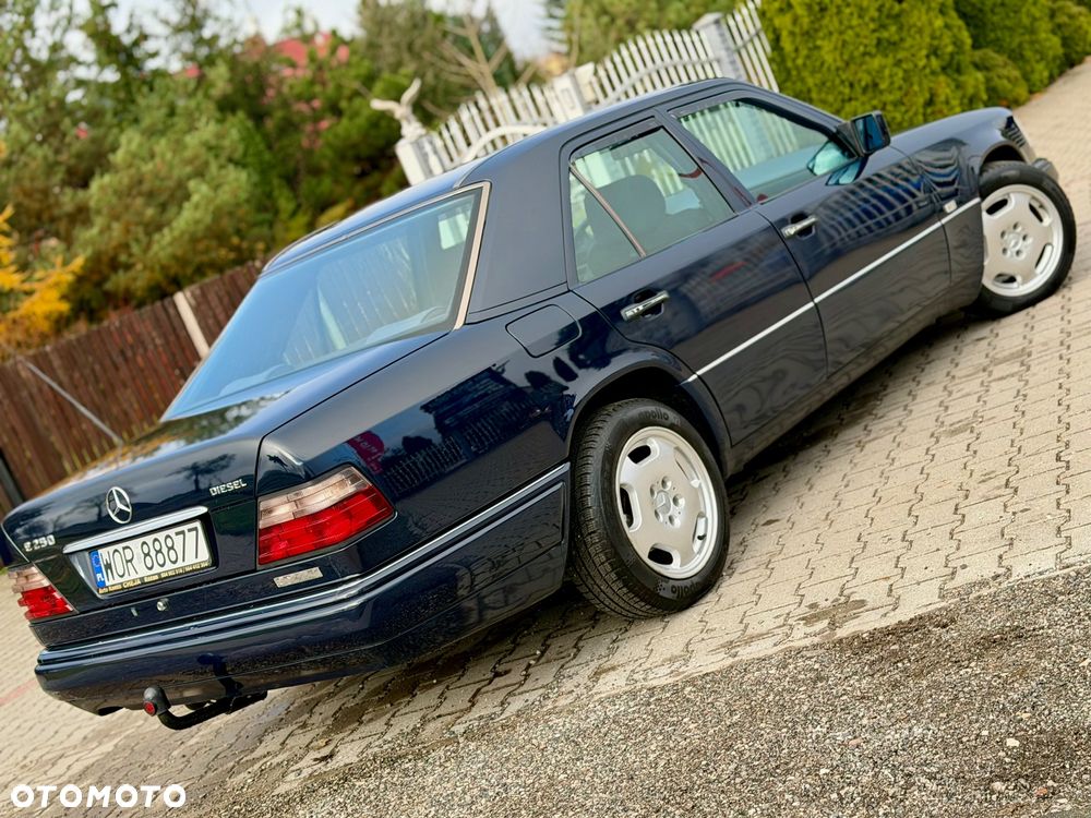 Mercedes-Benz W124 (1984-1993) - 38